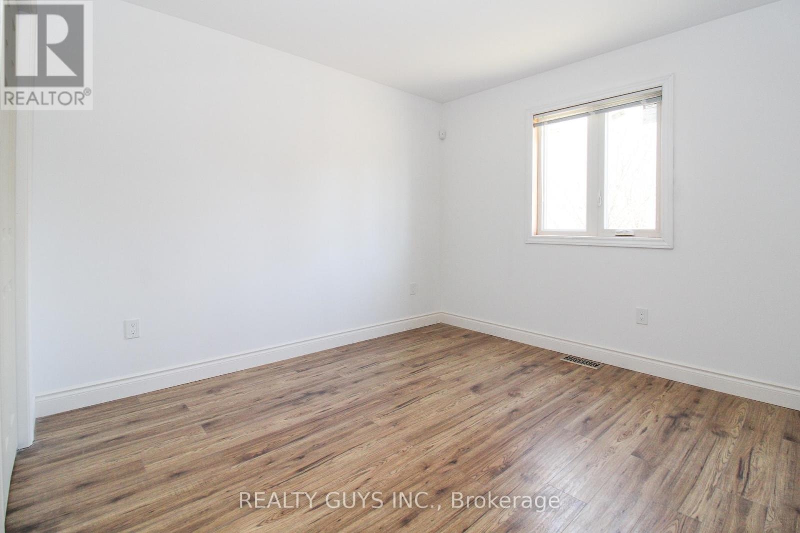 223 Crosby Drive, Kawartha Lakes, Ontario  K0M 1A0 - Photo 25 - X12917898