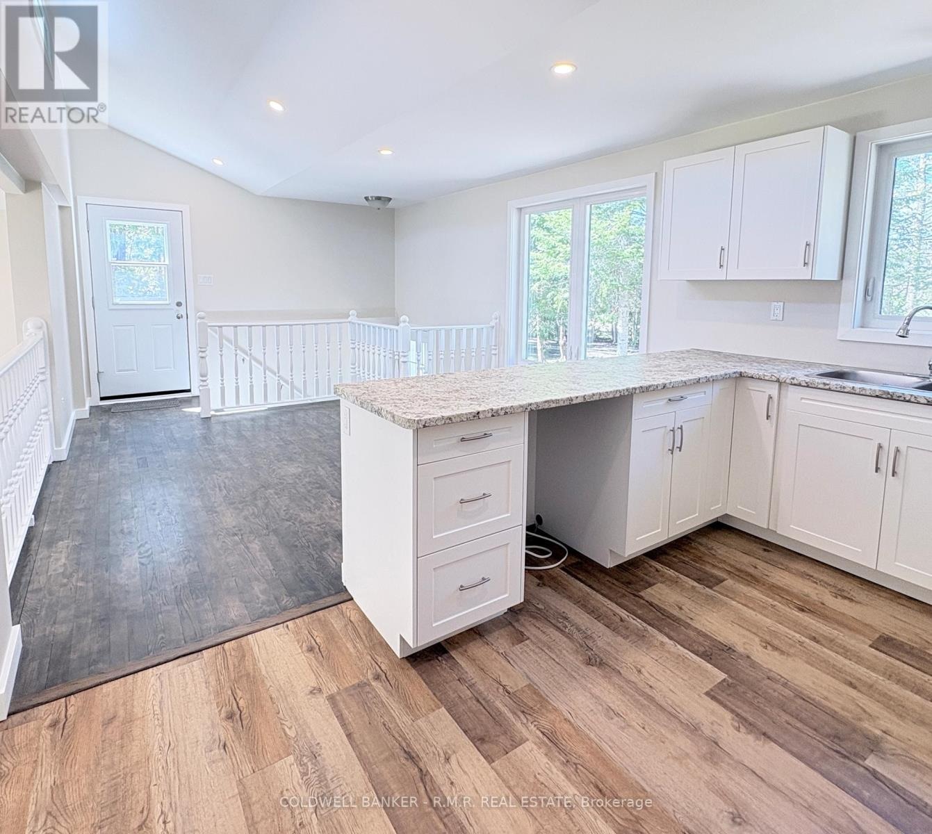 1355 Furniss Drive, Ramara, Ontario  L0K 1B0 - Photo 9 - S13127670
