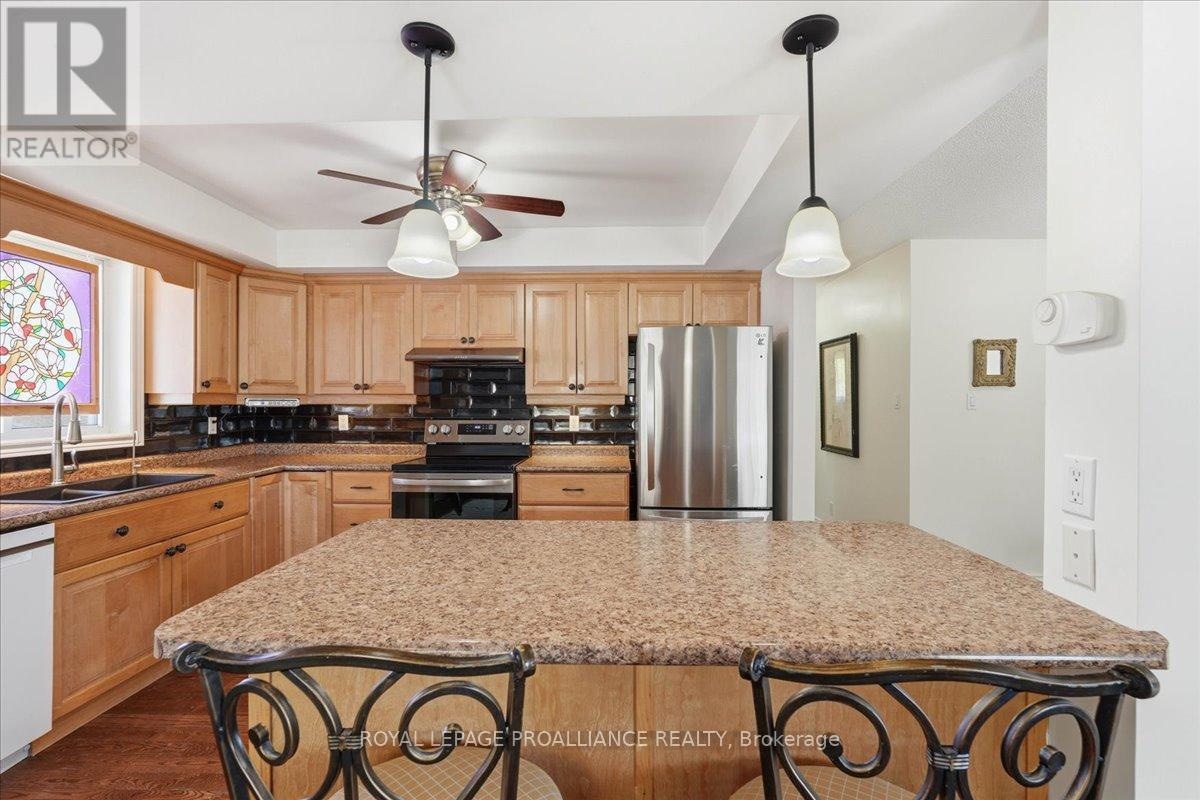 82 West Mary Street, Prince Edward County, Ontario  K0K 2T0 - Photo 14 - X13127712