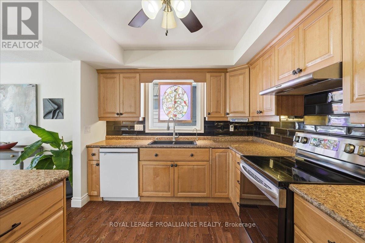 82 West Mary Street, Prince Edward County, Ontario  K0K 2T0 - Photo 16 - X13127712