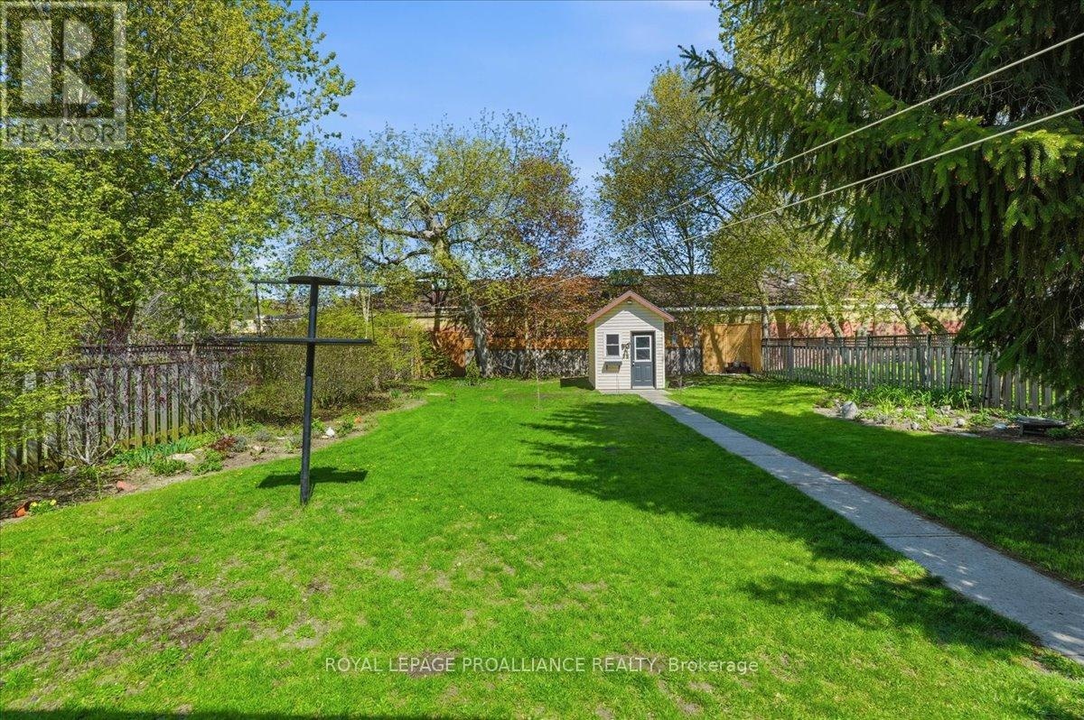 82 West Mary Street, Prince Edward County, Ontario  K0K 2T0 - Photo 37 - X13127712
