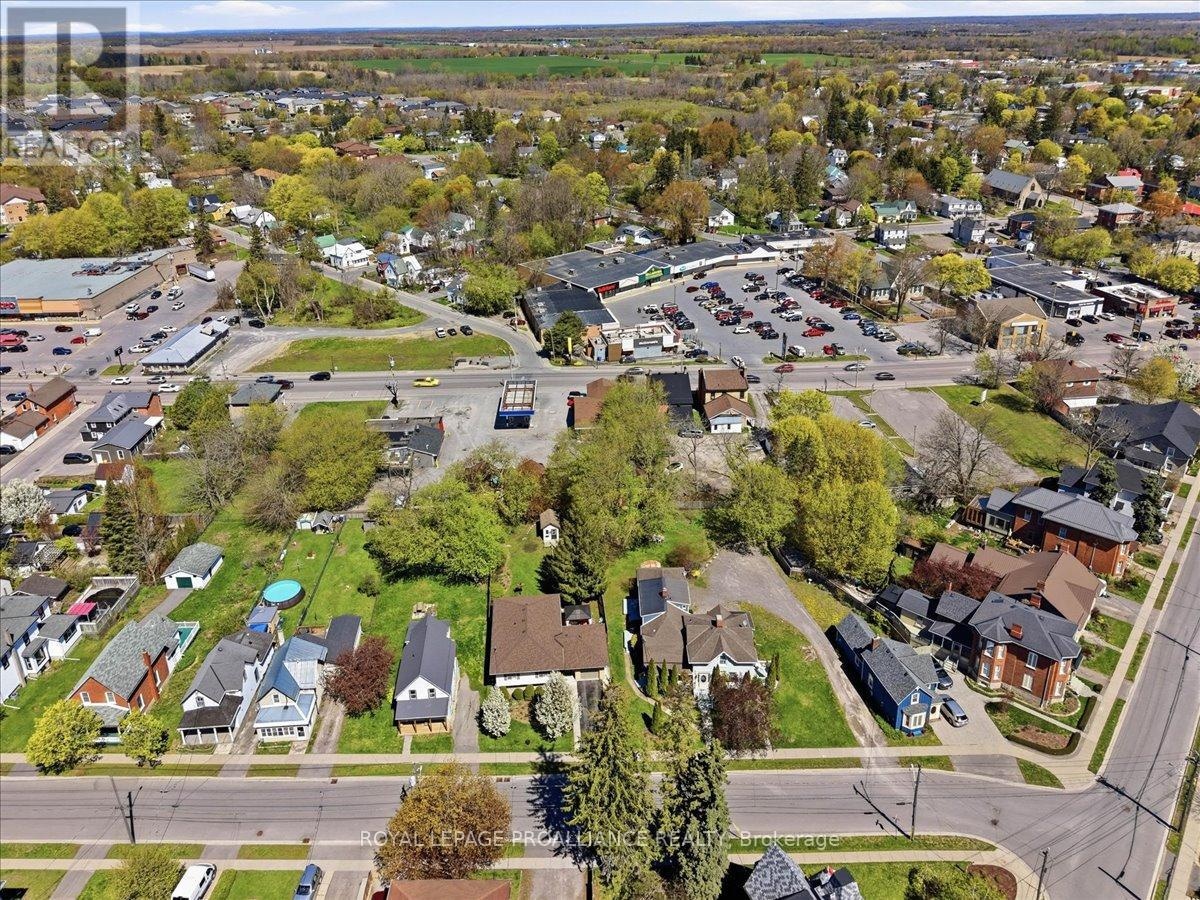 82 West Mary Street, Prince Edward County, Ontario  K0K 2T0 - Photo 41 - X13127712