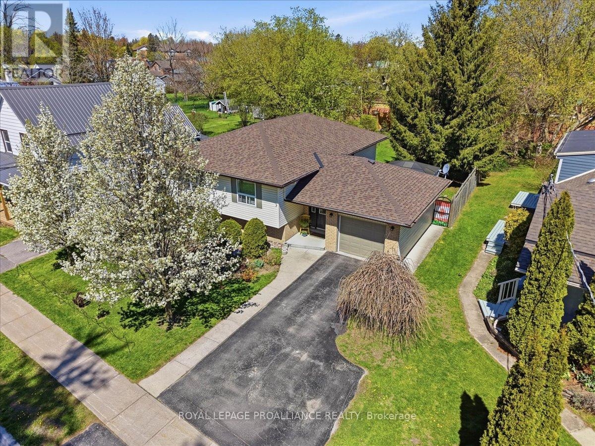 82 West Mary Street, Prince Edward County, Ontario  K0K 2T0 - Photo 5 - X13127712