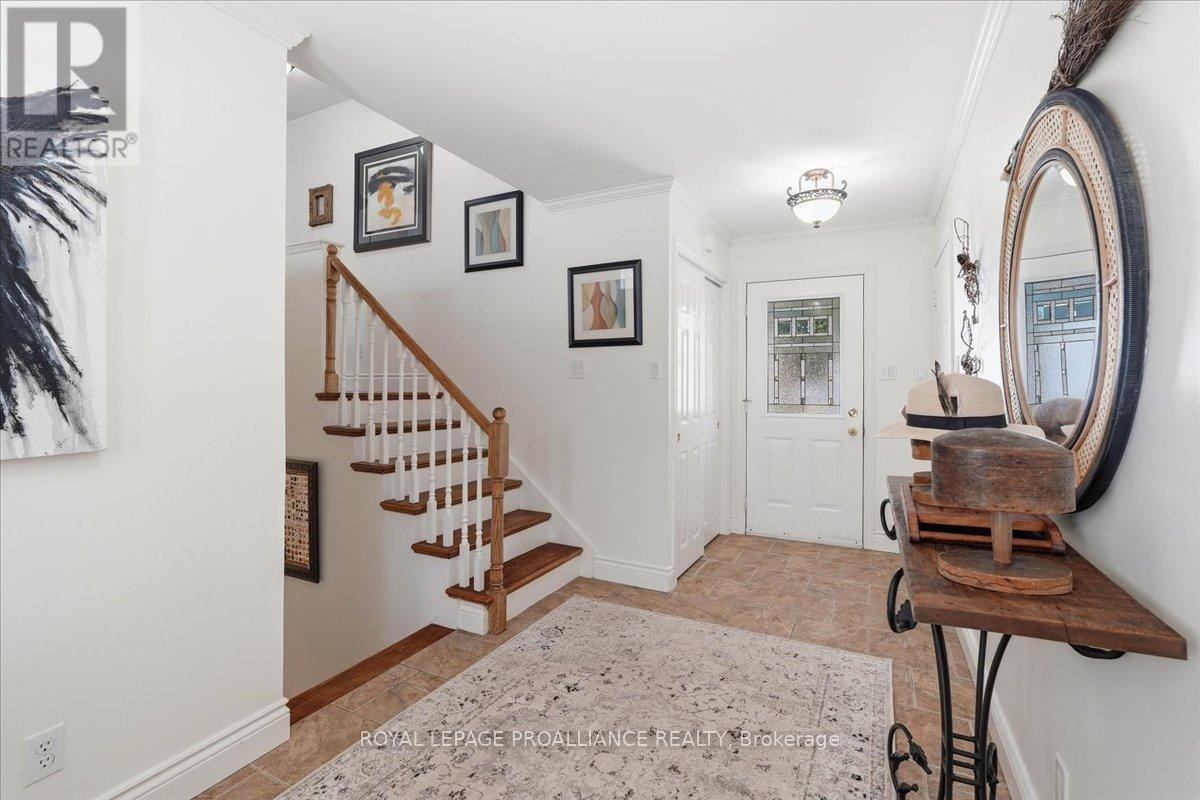 82 West Mary Street, Prince Edward County, Ontario  K0K 2T0 - Photo 7 - X13127712
