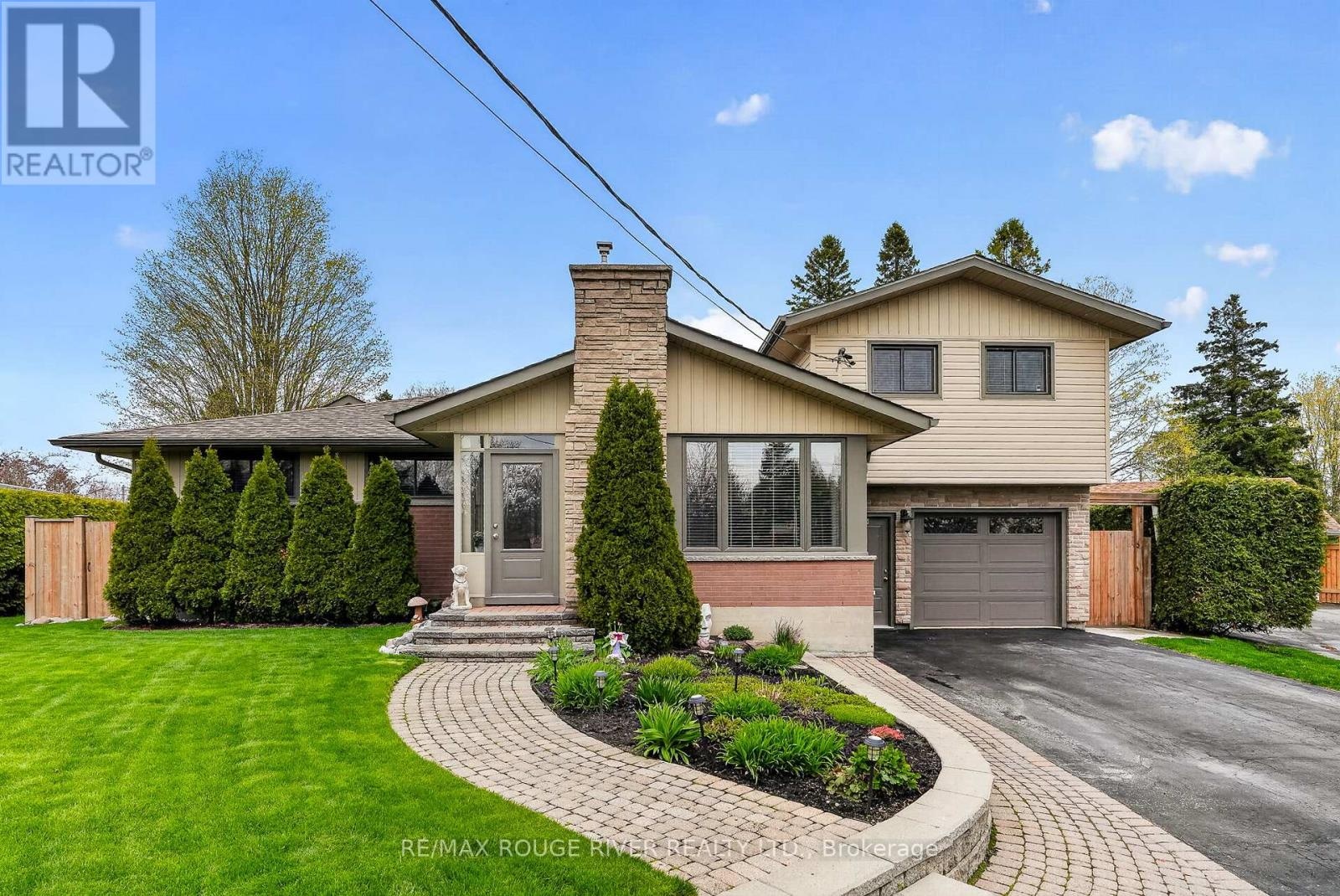 6 ST. LAWRENCE PLACE, Cobourg, Ontario