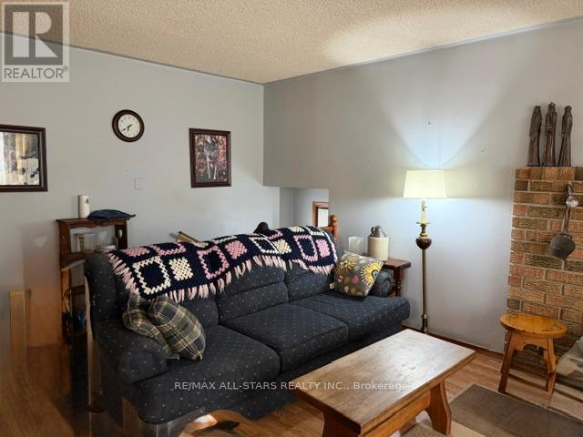 16 Dunn Street, Kawartha Lakes, Ontario  K0M 1A0 - Photo 6 - X13128542