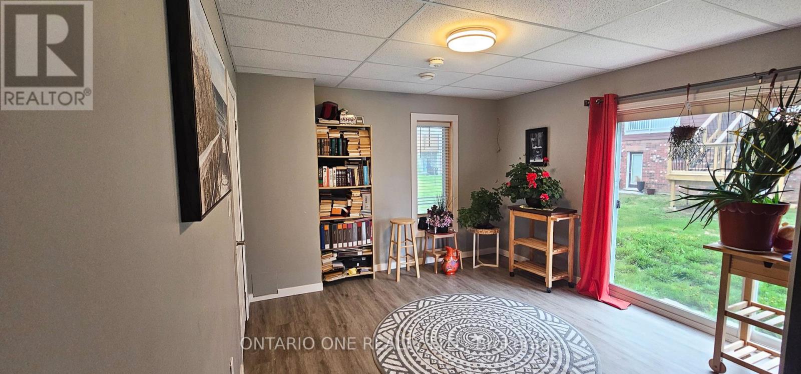 24 Surf Drive, Wasaga Beach, Ontario  L9Z 0J4 - Photo 5 - S13131882