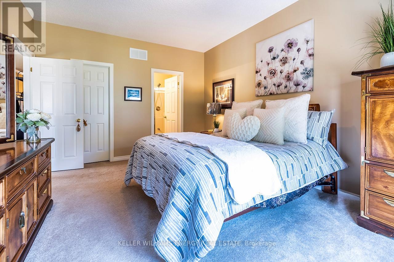 8 Hinkley Trail, Clarington, Ontario L1B 1P4 - Photo 32 - E13127310