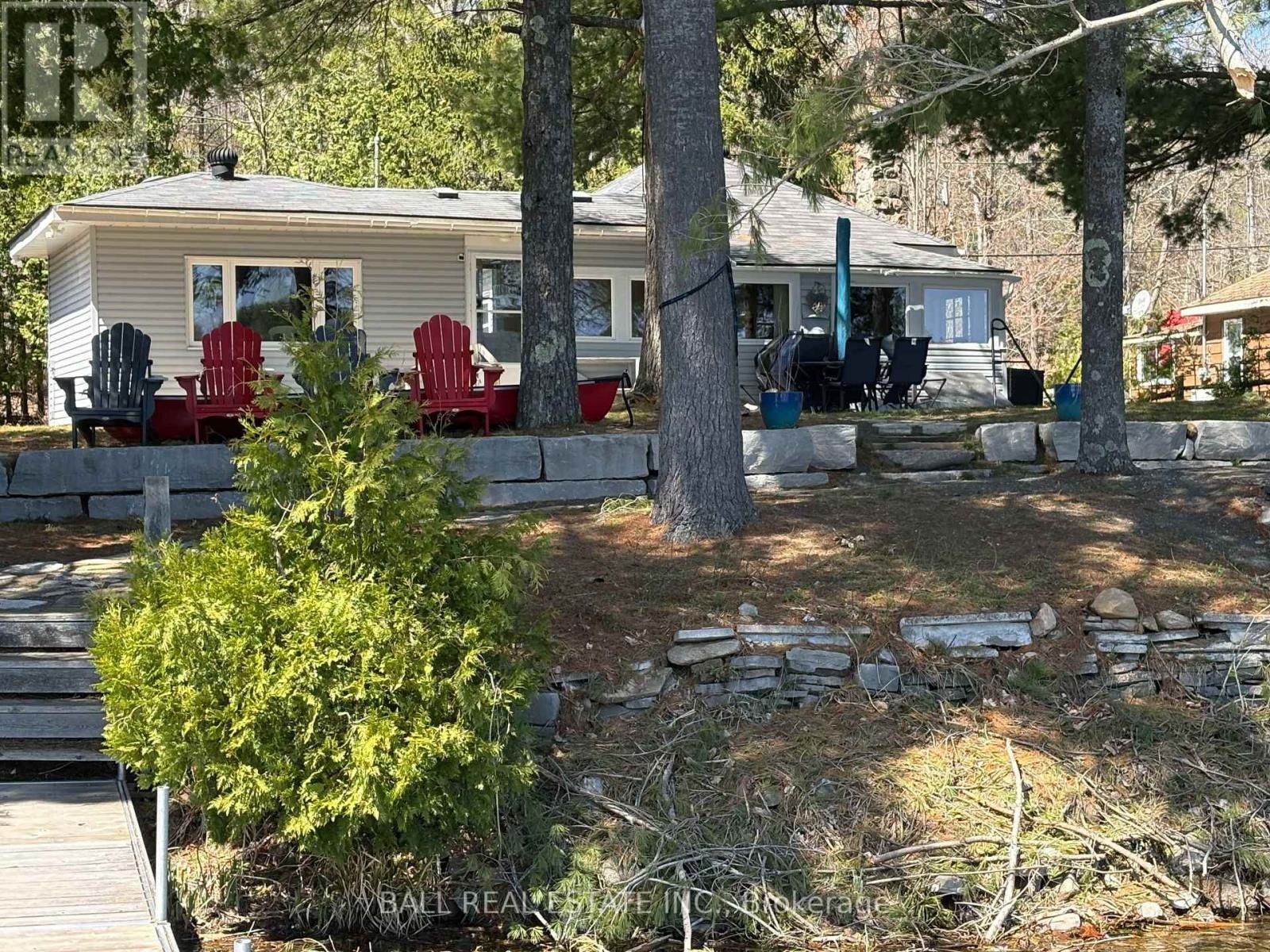 2077 White Lake Road W, Douro-Dummer, Ontario  K0L 2H0 - Photo 1 - X12890264