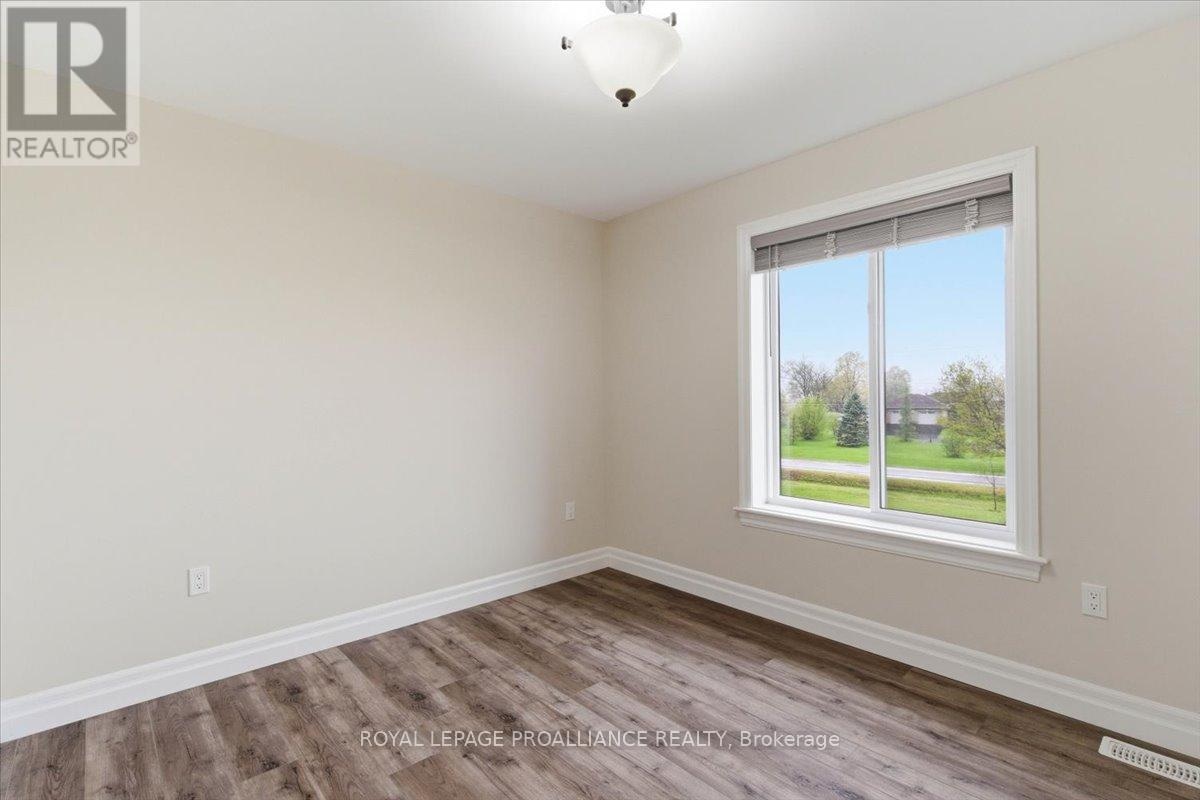 70 Livingwood Crescent, Madoc, Ontario K0K 2K0 - Photo 19 - X13134500