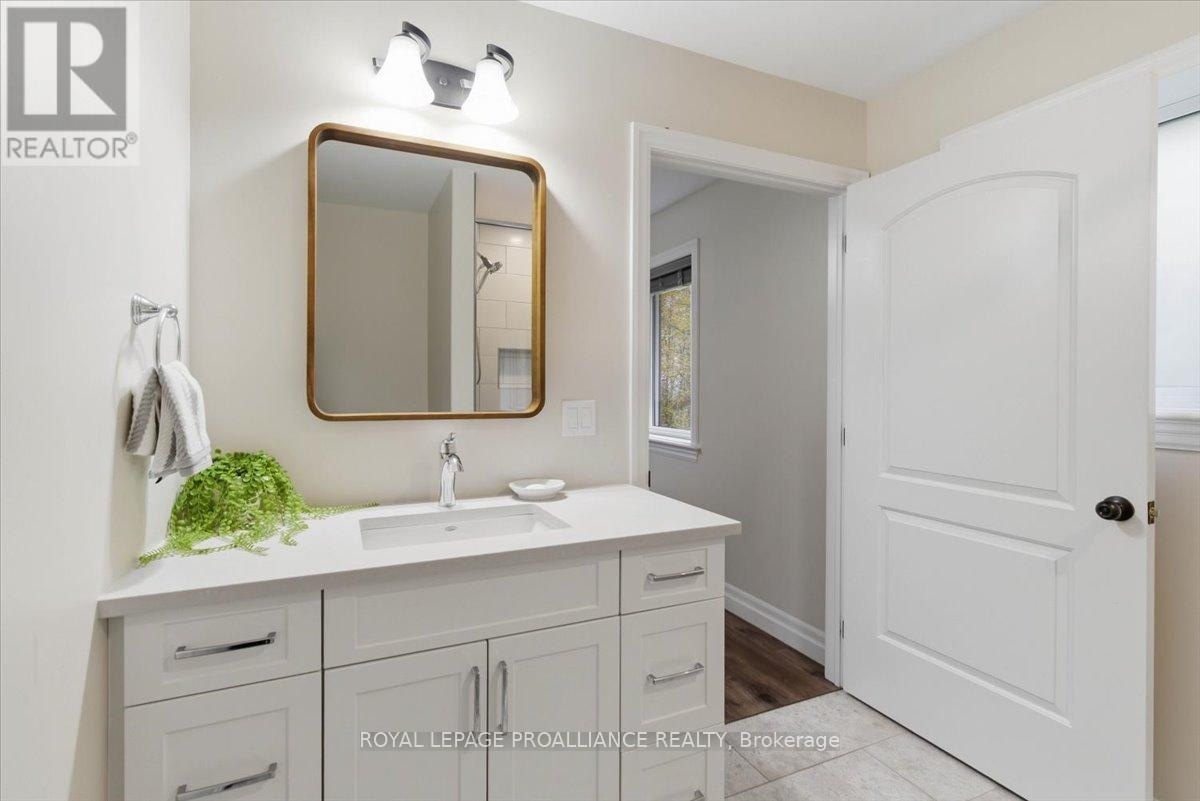 70 Livingwood Crescent, Madoc, Ontario K0K 2K0 - Photo 32 - X13134500