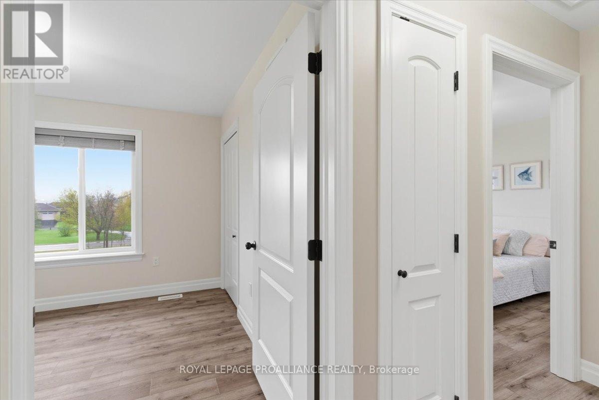 70 Livingwood Crescent, Madoc, Ontario K0K 2K0 - Photo 33 - X13134500