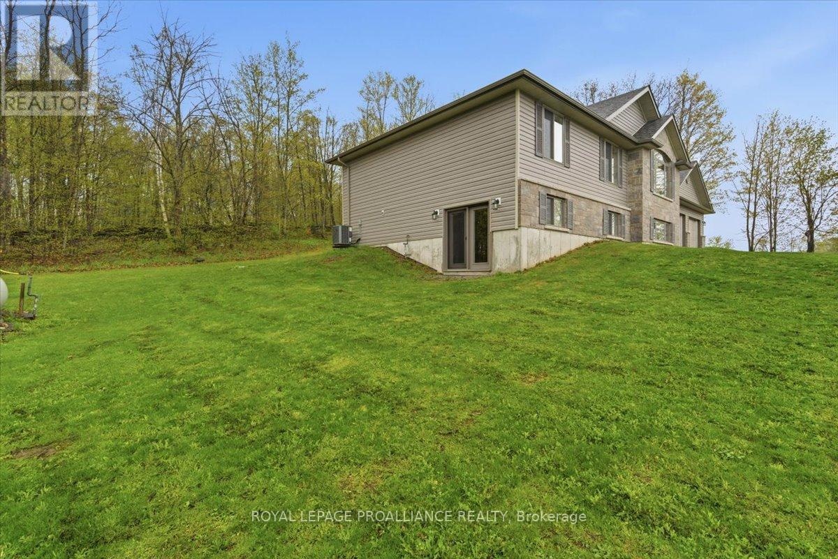 70 Livingwood Crescent, Madoc, Ontario K0K 2K0 - Photo 43 - X13134500