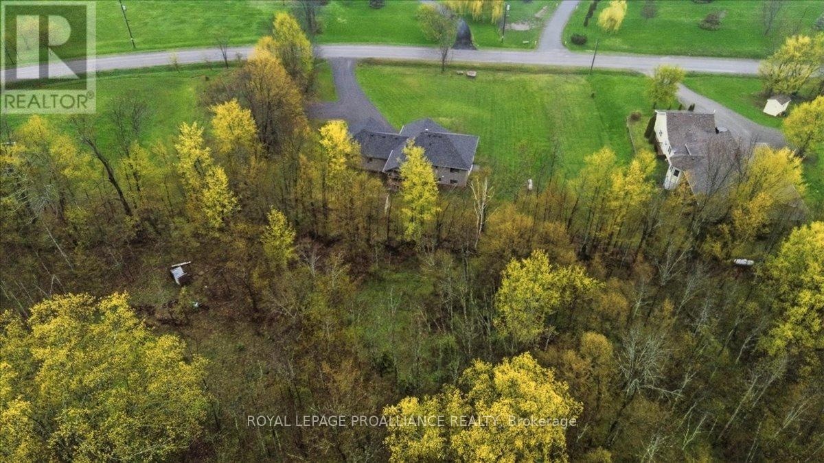 70 Livingwood Crescent, Madoc, Ontario K0K 2K0 - Photo 46 - X13134500