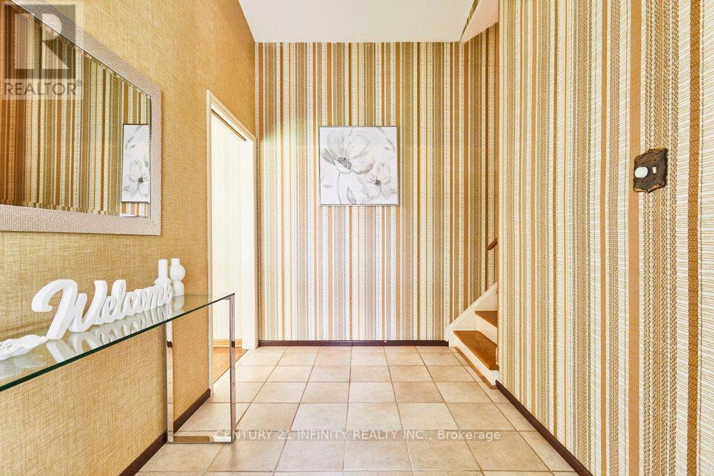 1 Goodland Gate, Toronto, Ontario M1S 1V4 - Photo 4 - E13110750