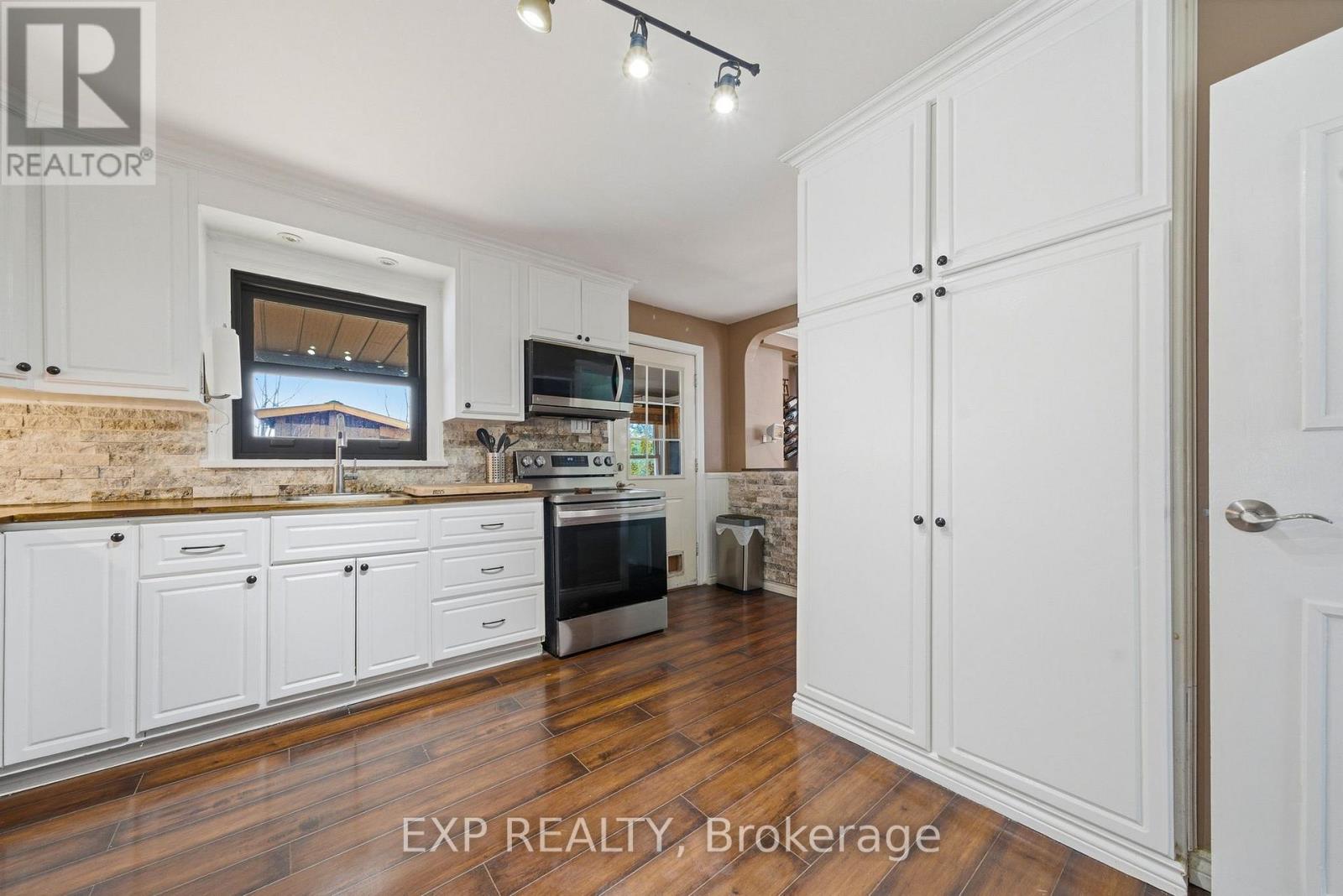 10 Valleyview Crescent, Belleville, Ontario  K8P 3G1 - Photo 15 - X13143402