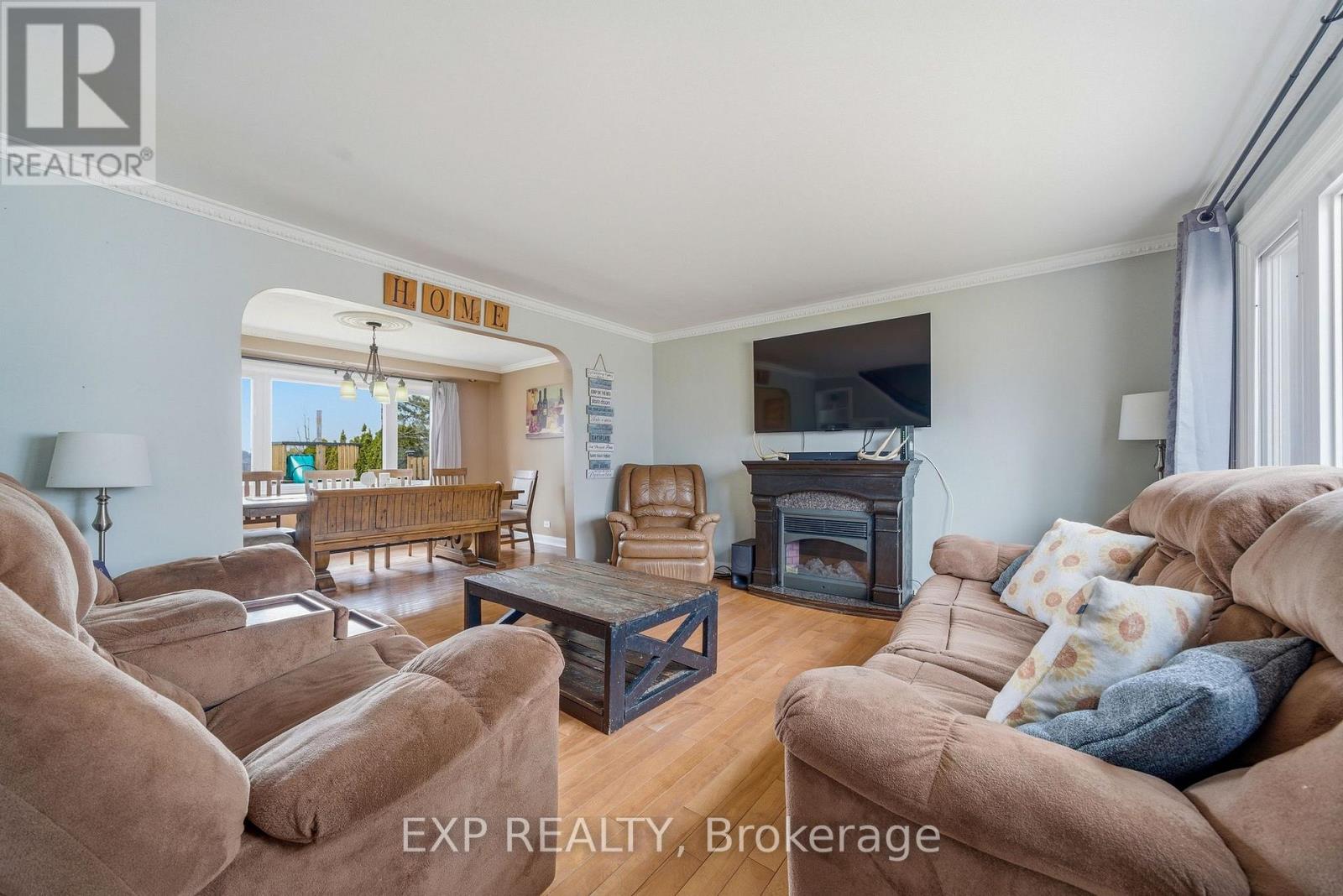 10 Valleyview Crescent, Belleville, Ontario  K8P 3G1 - Photo 6 - X13143402