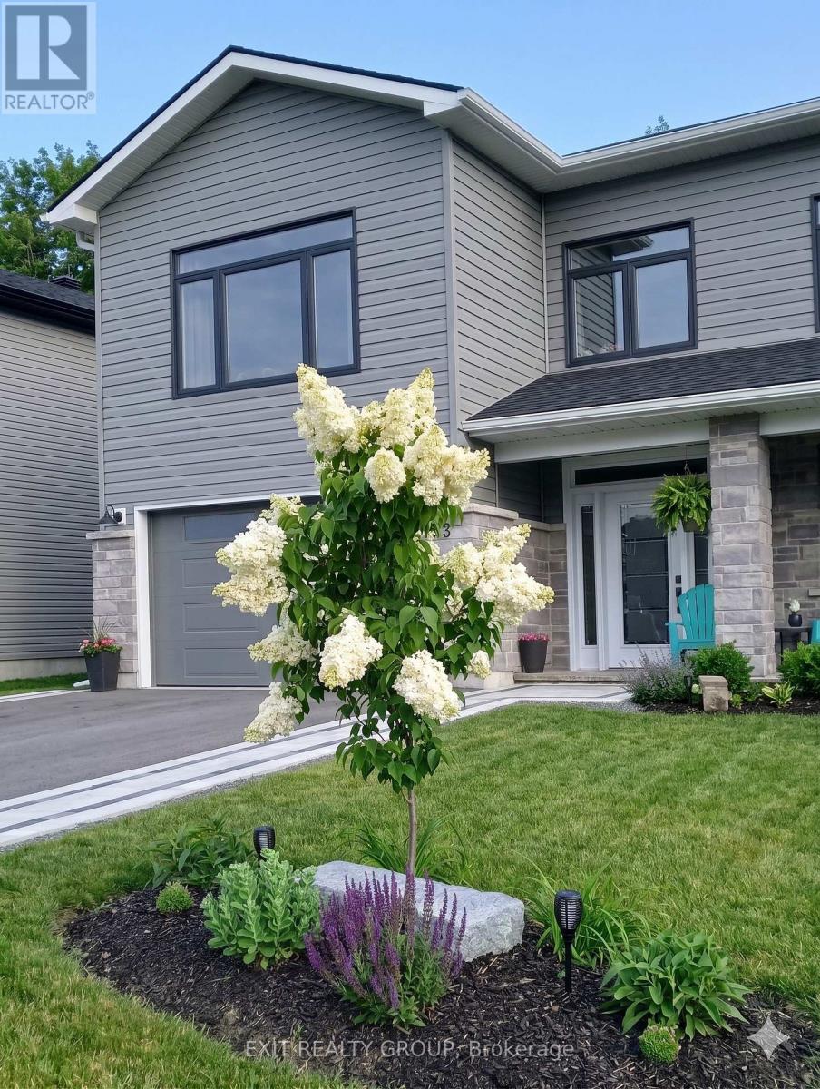 53 Meagan Lane, Quinte West, Ontario K0K 2C0 - Photo 1 - X13144126