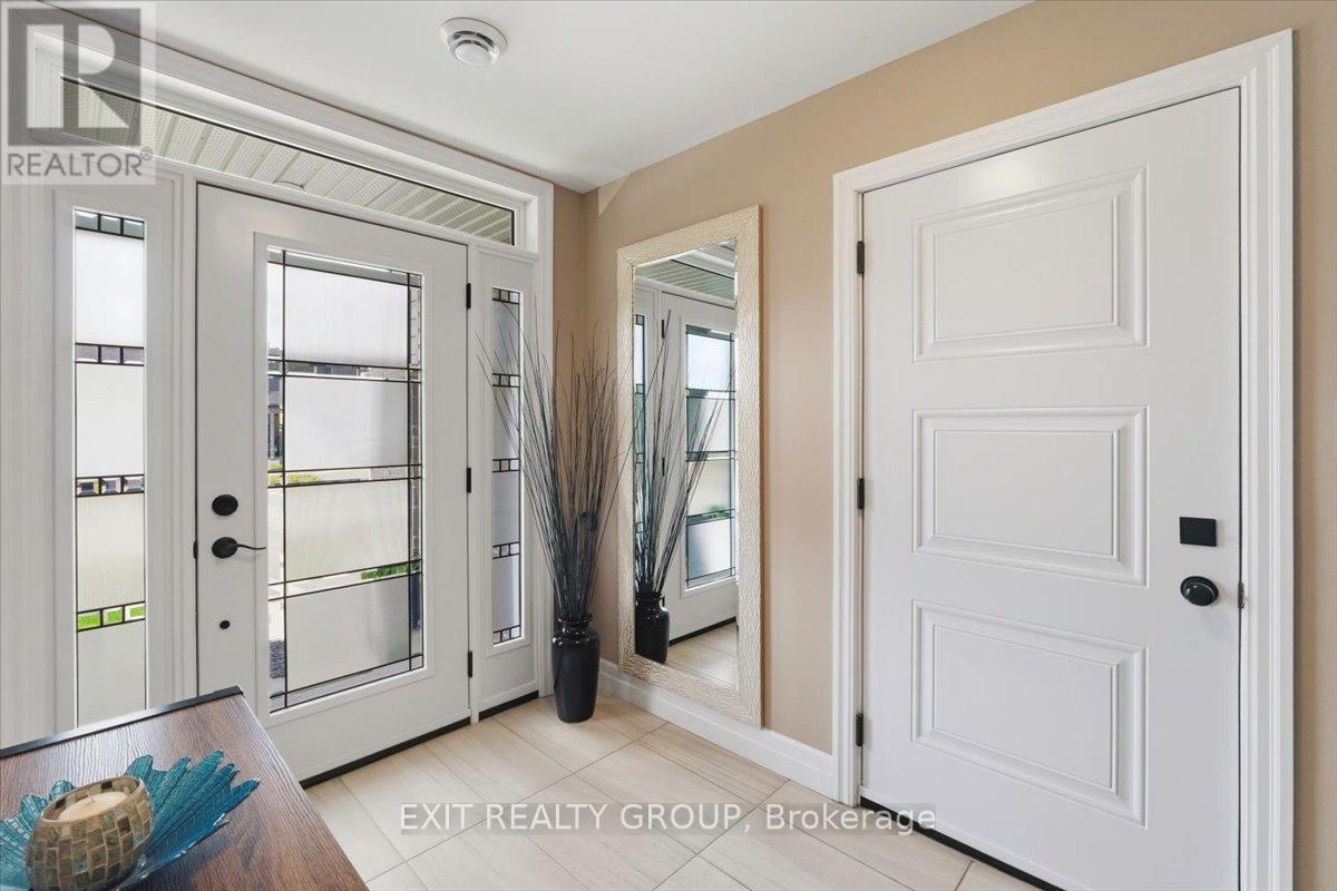 53 Meagan Lane, Quinte West, Ontario K0K 2C0 - Photo 4 - X13144126