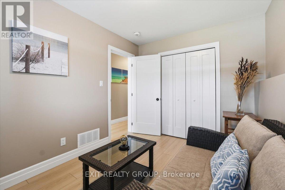 53 Meagan Lane, Quinte West, Ontario K0K 2C0 - Photo 7 - X13144126