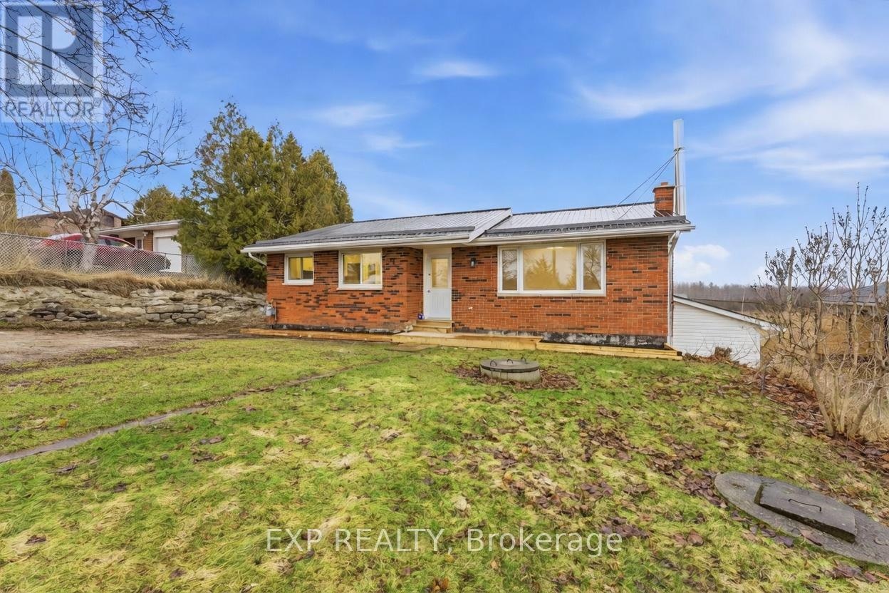 696 Whites Road, Quinte West, Ontario K8V 5P8 - Photo 1 - X13144750