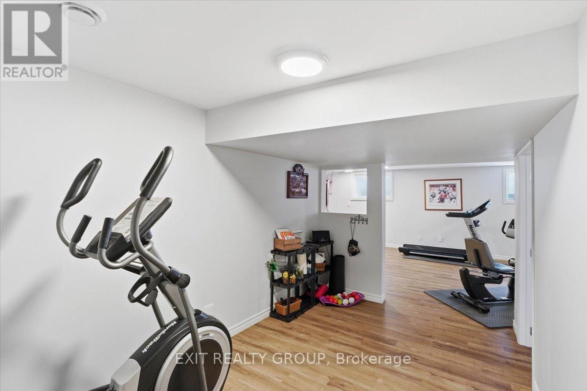 12 Dorchester Drive, Prince Edward County, Ontario  K0K 3L0 - Photo 26 - X13145080