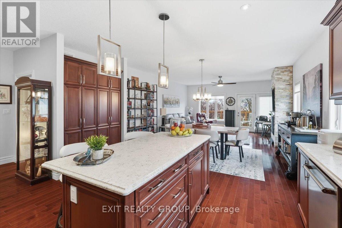 12 Dorchester Drive, Prince Edward County, Ontario  K0K 3L0 - Photo 7 - X13145080