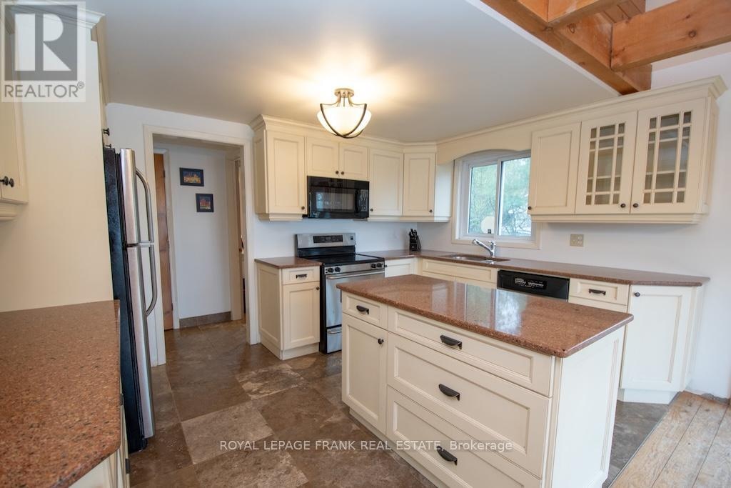 674 Dickie Road, Kawartha Lakes, Ontario  K9J 6X3 - Photo 11 - X13146004