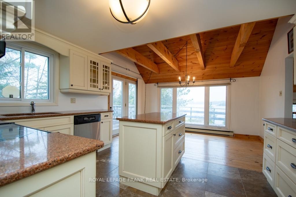 674 Dickie Road, Kawartha Lakes, Ontario  K9J 6X3 - Photo 12 - X13146004