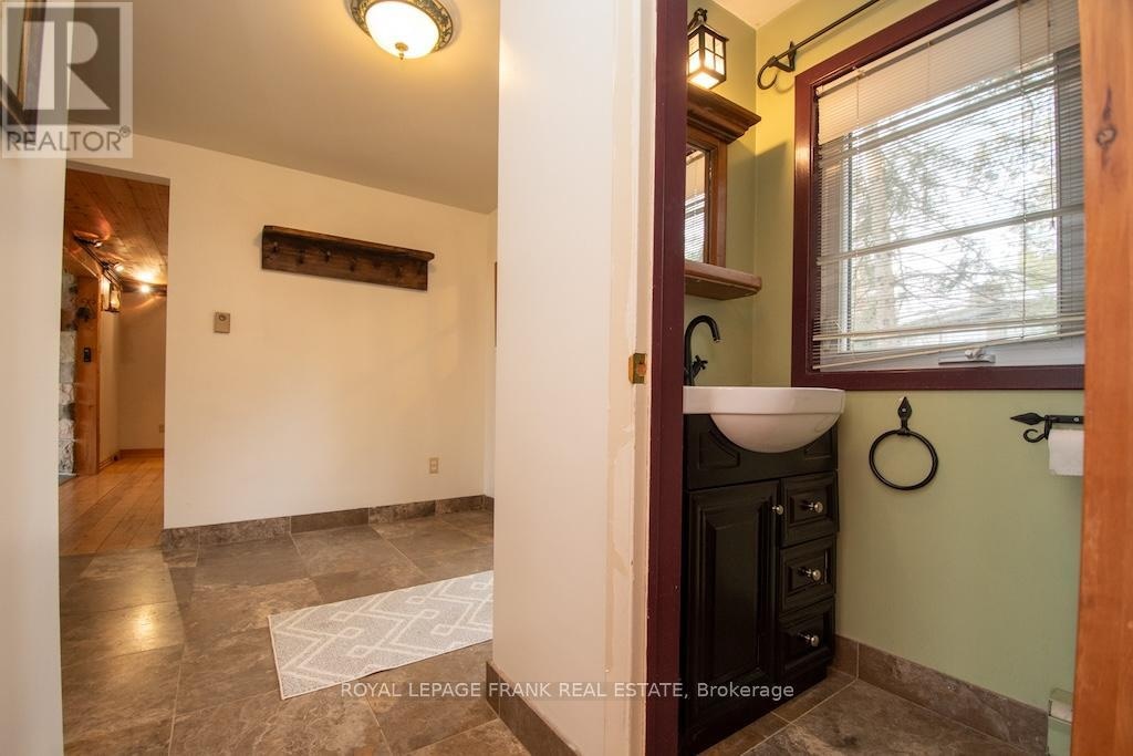674 Dickie Road, Kawartha Lakes, Ontario  K9J 6X3 - Photo 17 - X13146004