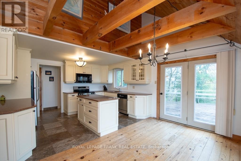 674 Dickie Road, Kawartha Lakes, Ontario  K9J 6X3 - Photo 9 - X13146004