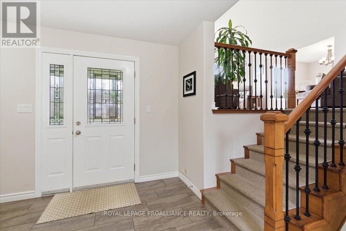 80 Whispering Woods Drive, Quinte West, Ontario  K8V 5P7 - Photo 5 - X13014424