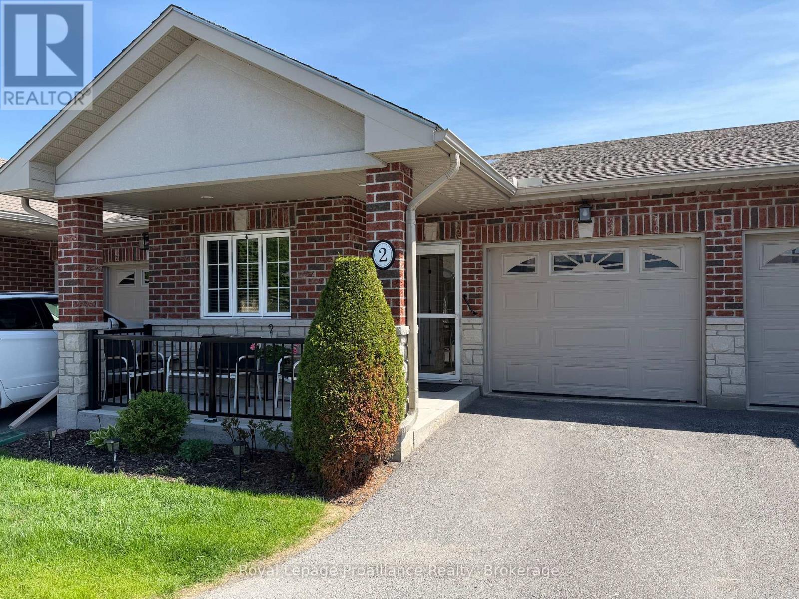 2 - 16 Lane Avenue, Belleville, Ontario K8P 0B1 - Photo 1 - X13151640