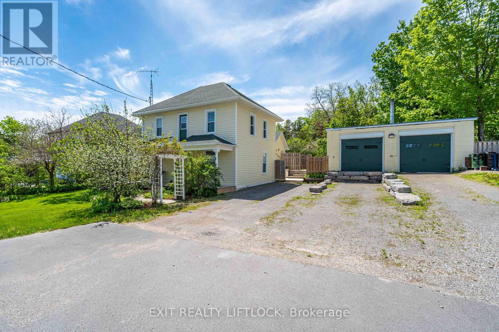2464 Queen Mary Street, Cavan Monaghan, Ontario  L0A 1C0 - Photo 1 - X12943310