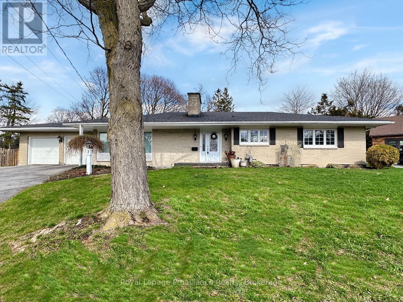 7 Eastwood Park Drive, Belleville, Ontario  K8N 1W3 - Photo 12 - X13155796