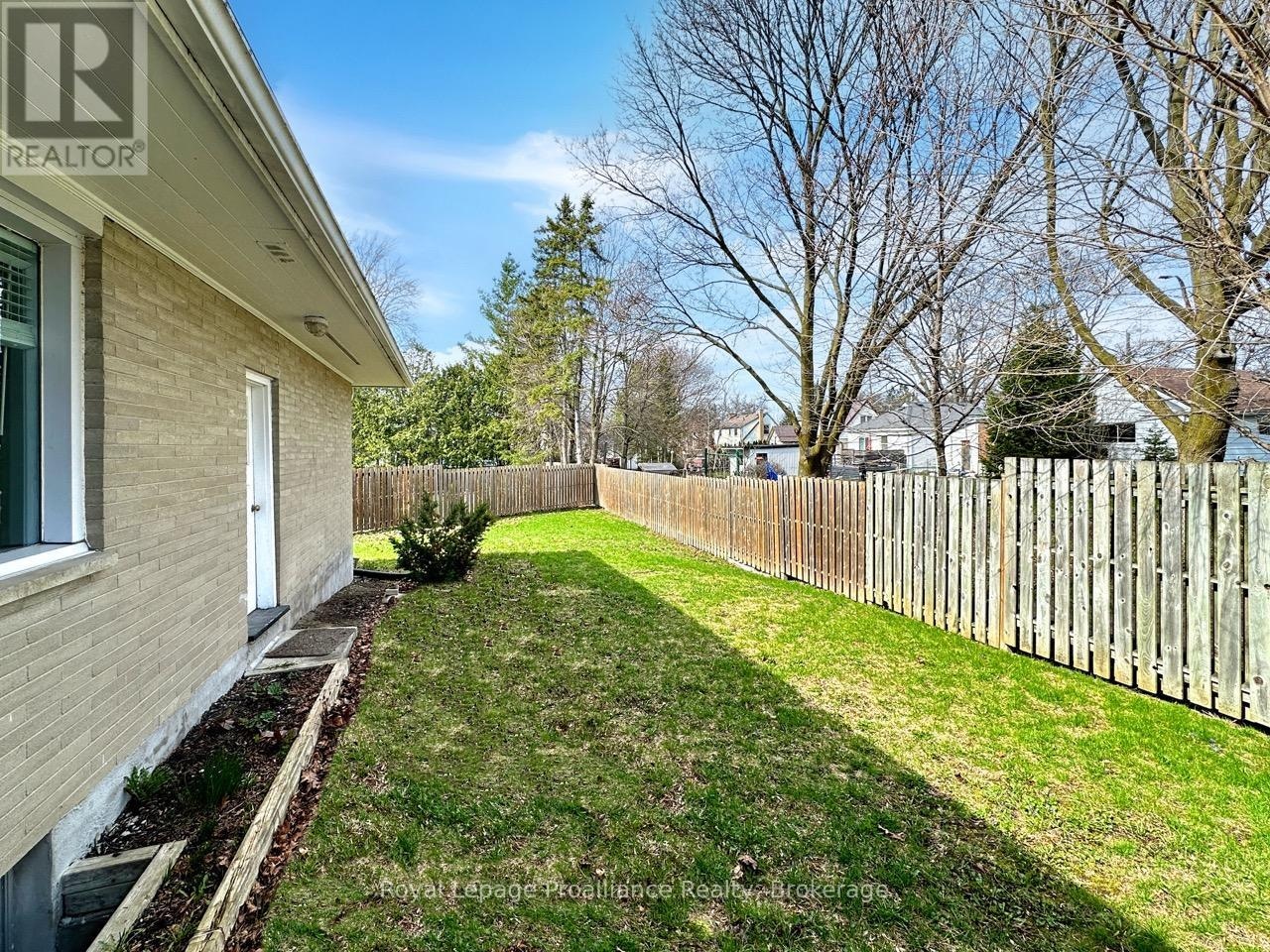 7 Eastwood Park Drive, Belleville, Ontario  K8N 1W3 - Photo 4 - X13155796