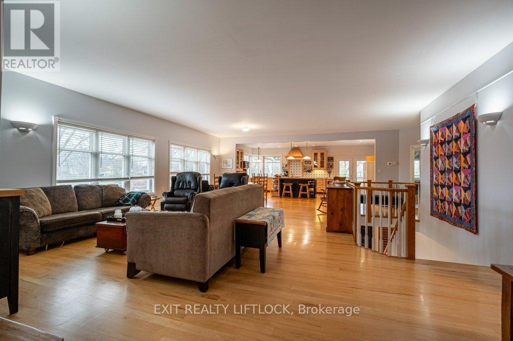 57 King Street E, Kawartha Lakes, Ontario  K0L 2W0 - Photo 10 - X13116892