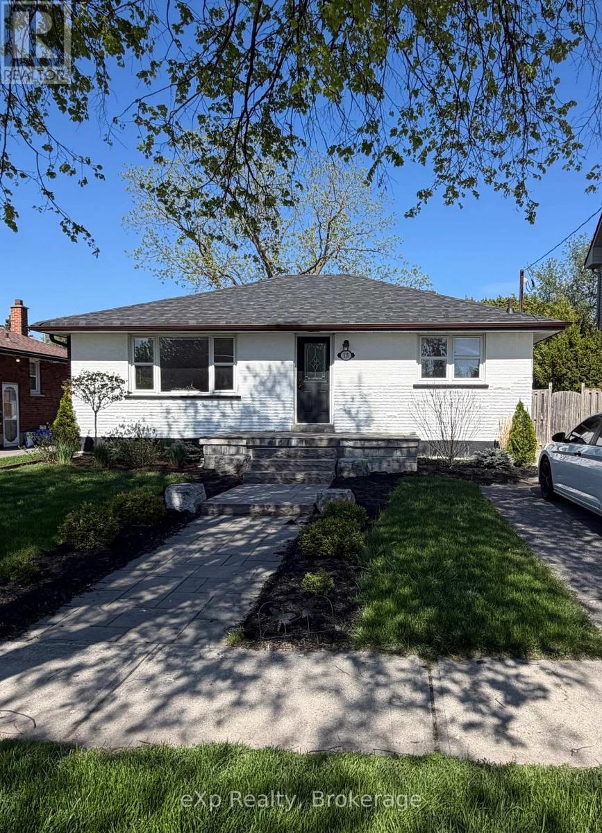 111 Riverside Drive N, Oshawa, Ontario L1G 6J6 - Photo 1 - E13141834