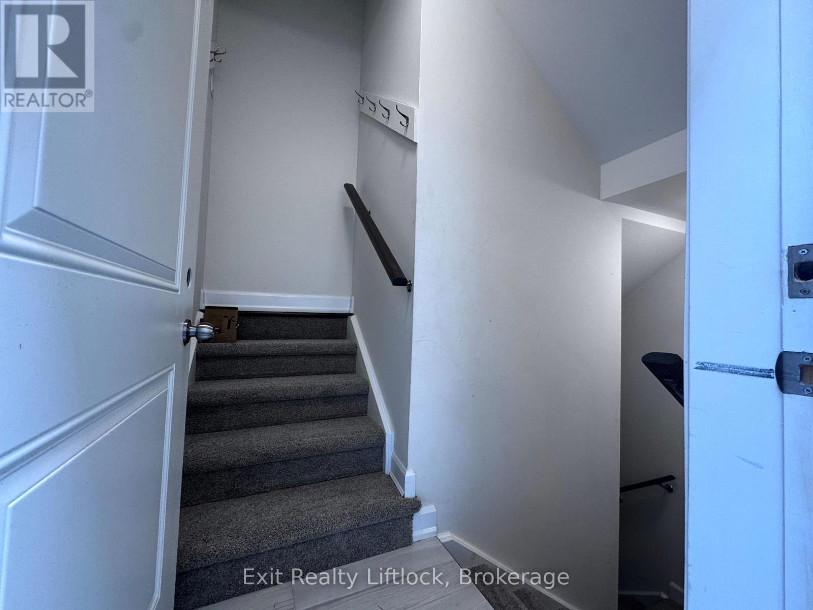 949 Bamford Terrace, Peterborough, Ontario  K9K 0H1 - Photo 4 - X13164490