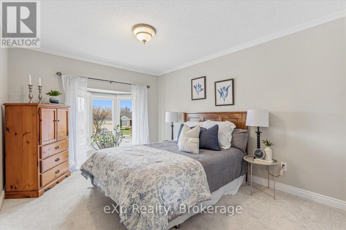 1067 Maury Crescent, Pickering, Ontario  L1X 1R4 - Photo 33 - E13165258