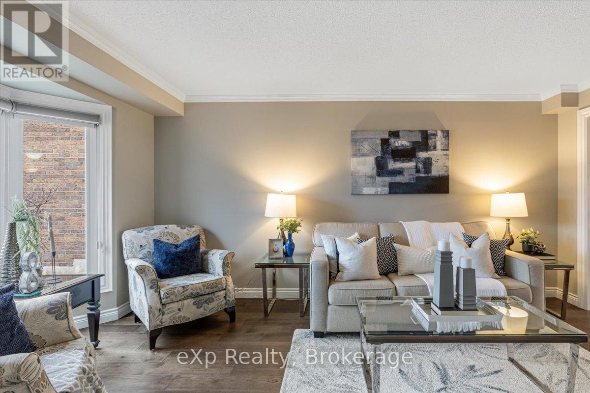 1067 Maury Crescent, Pickering, Ontario  L1X 1R4 - Photo 5 - E13165258