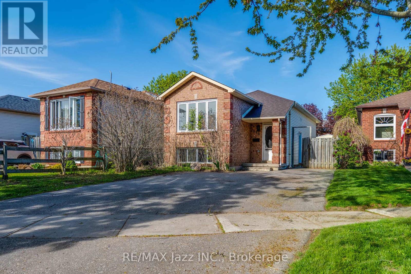 816 Battell Court, Cobourg, Ontario K9A 5R7 - Photo 2 - X13174184