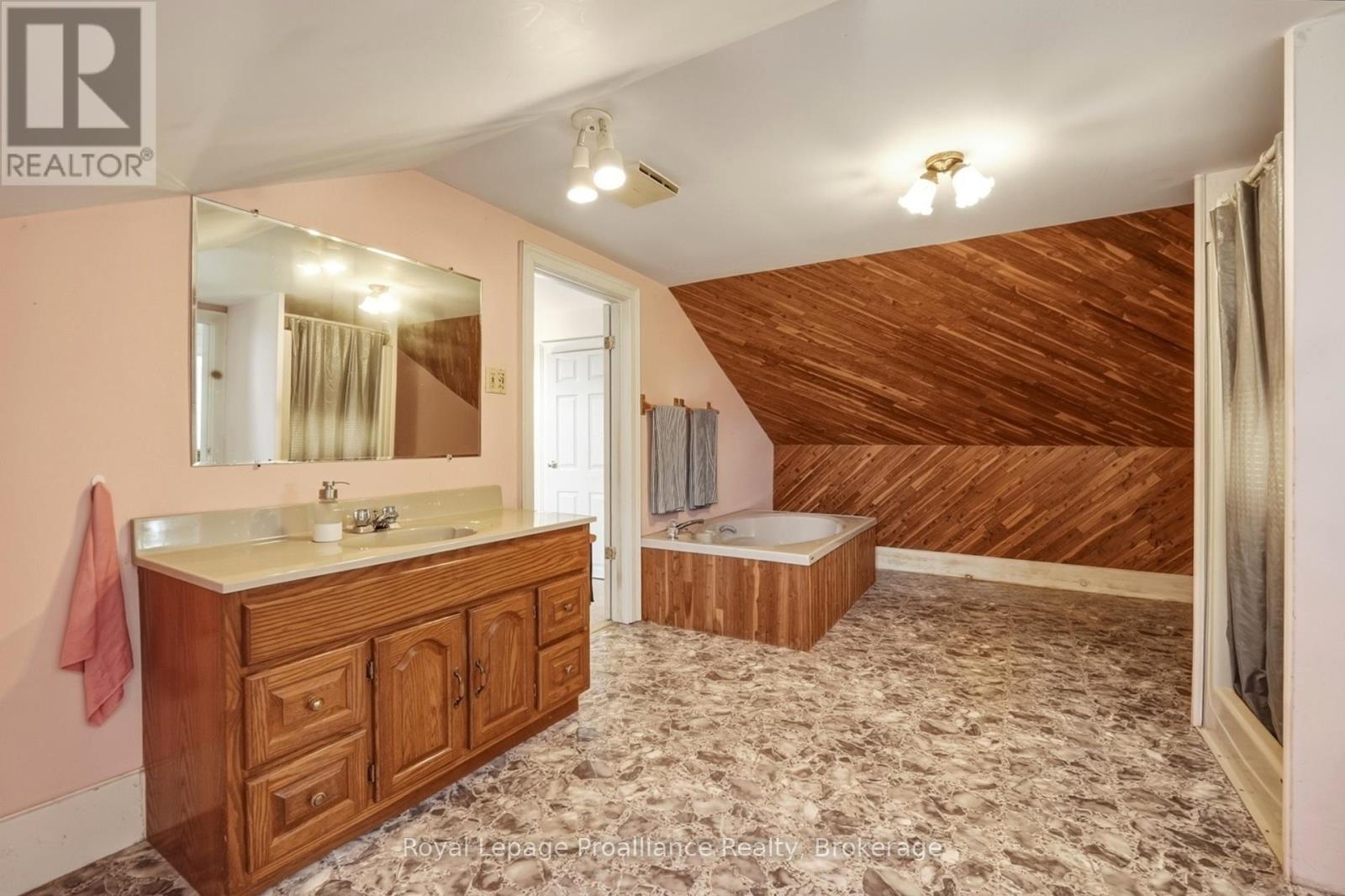 842 Frankford Road, Quinte West, Ontario K0K 2B0 - Photo 17 - X13176060