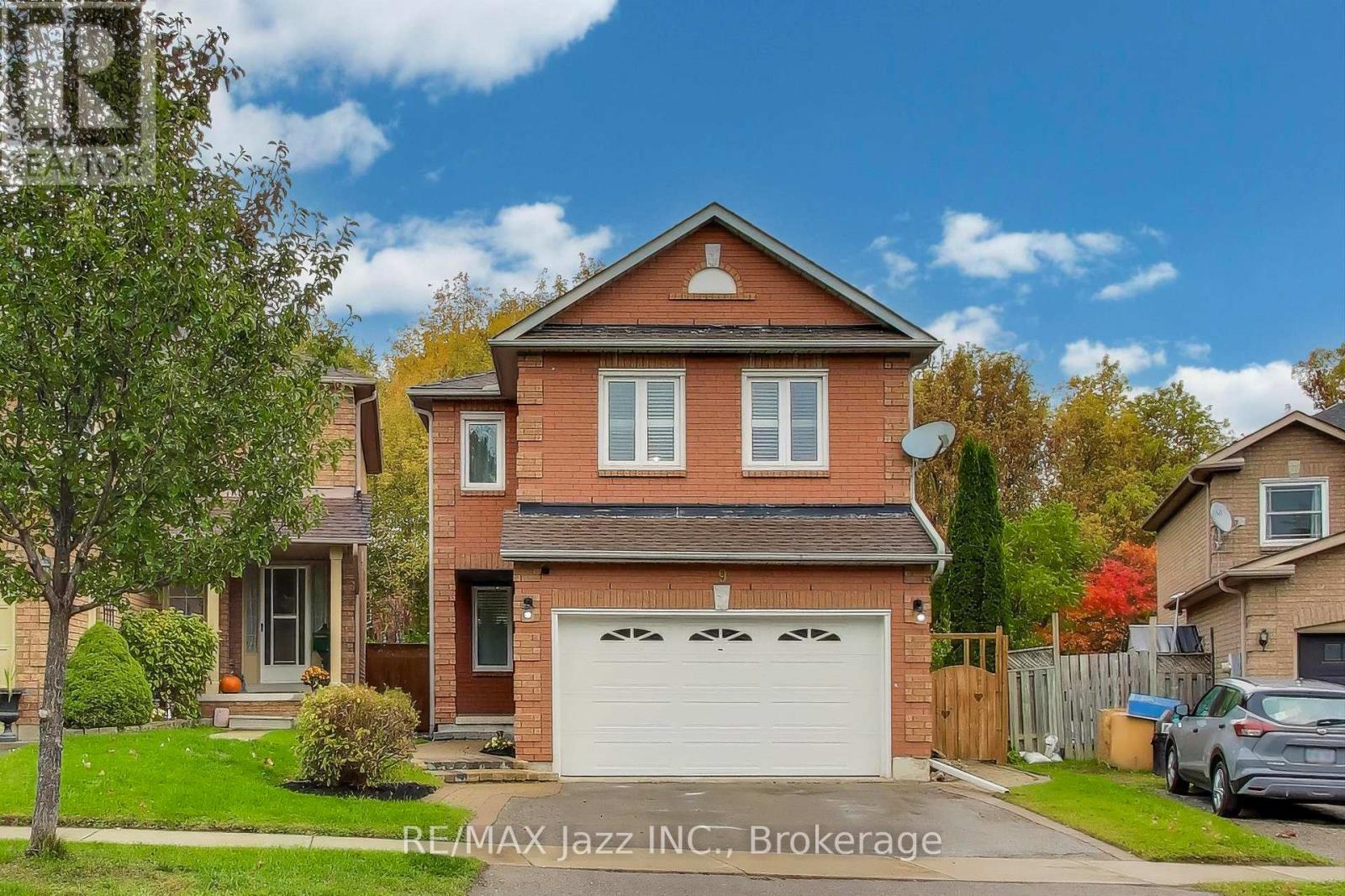 9 Maconnachie Place, Clarington, Ontario L1C 4M4 - Photo 1 - E13193944