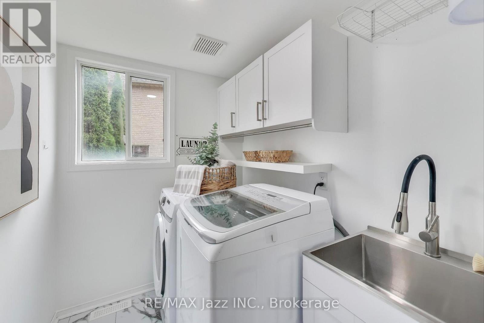 9 Maconnachie Place, Clarington, Ontario L1C 4M4 - Photo 12 - E13193944
