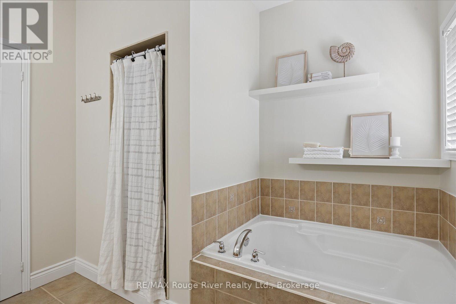 41 Leithridge Crescent, Whitby, Ontario L1M 2N2 - Photo 22 - E13206844