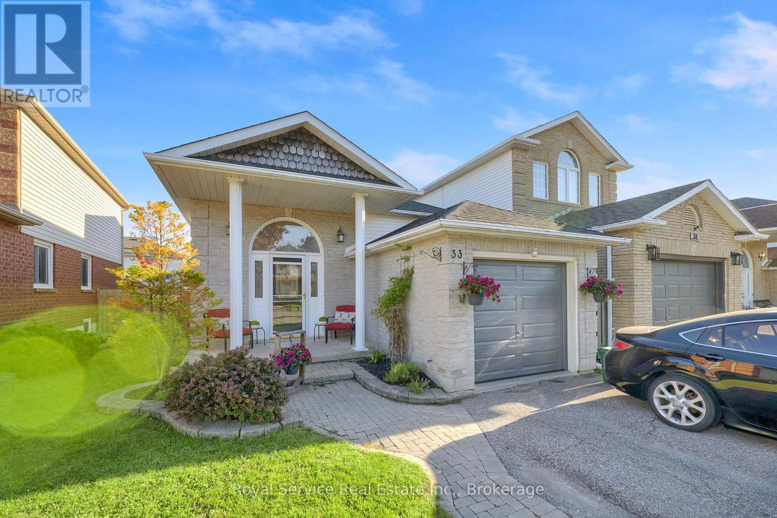33 Mallory Street, Clarington, Ontario  L1E 2B4 - Photo 1 - E13212288