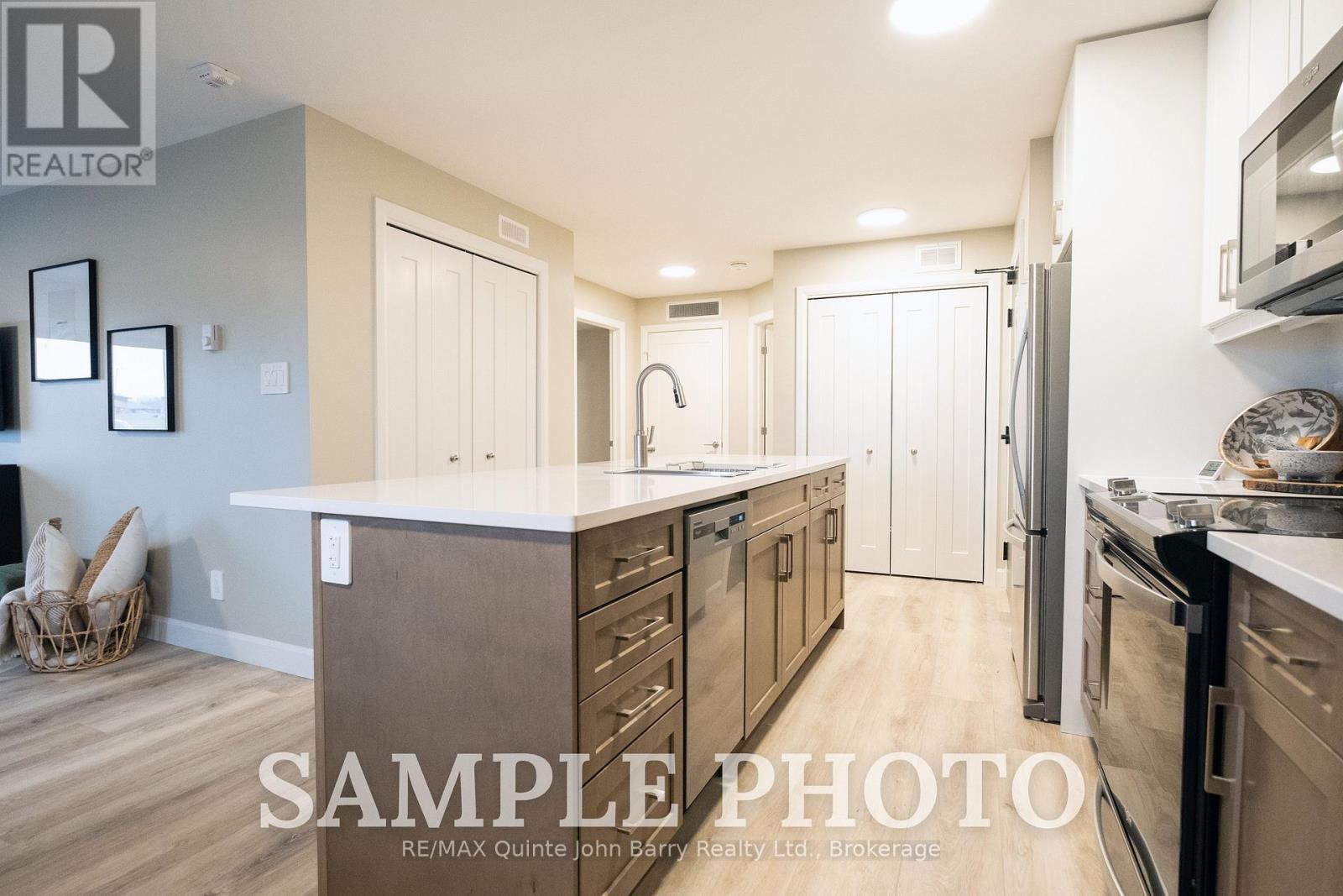 308-10 Hillside Meadow Drive, Quinte West, Ontario  K8V 0J7 - Photo 5 - X13209996