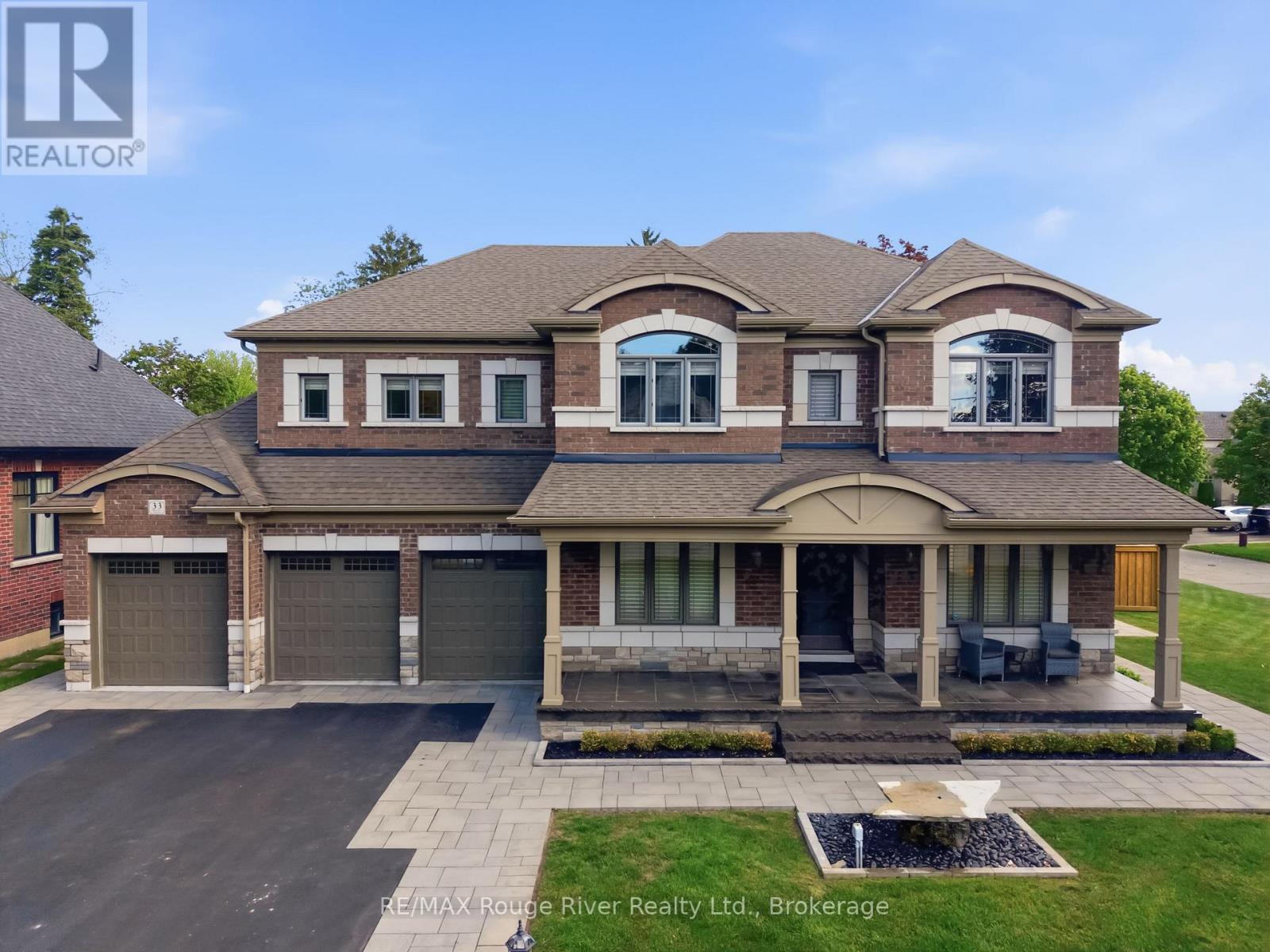 33 North Street, Whitby, Ontario  L1M 1C2 - Photo 1 - E13214732