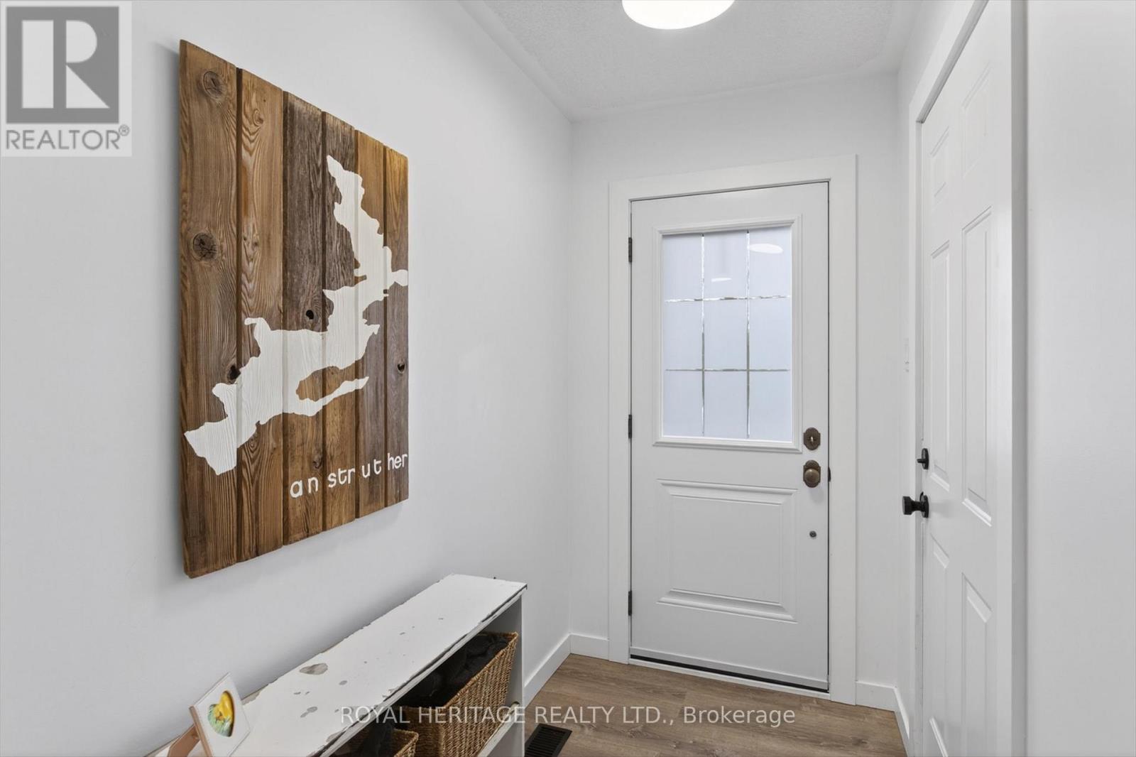 26 Stonebridge Court, Peterborough, Ontario K9K 2N5 - Photo 4 - X13096516